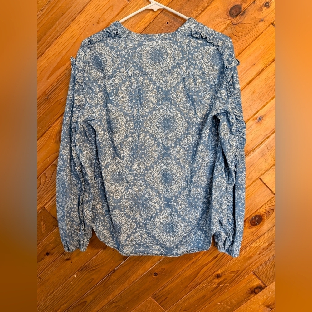 The Shirt by Rochelle Behrens Blue Patterned Button Down Size Small - Picture 7 of 7